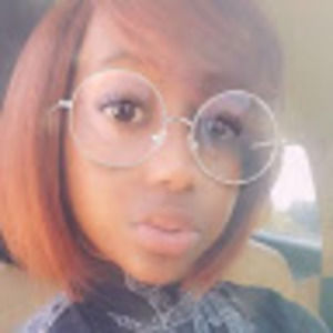 Meet your Posher, Saayla